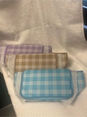 NWT, Hawaii Foodland Palaka cooler lunch bag Set of 3- Light Blue, Tan, Lavender